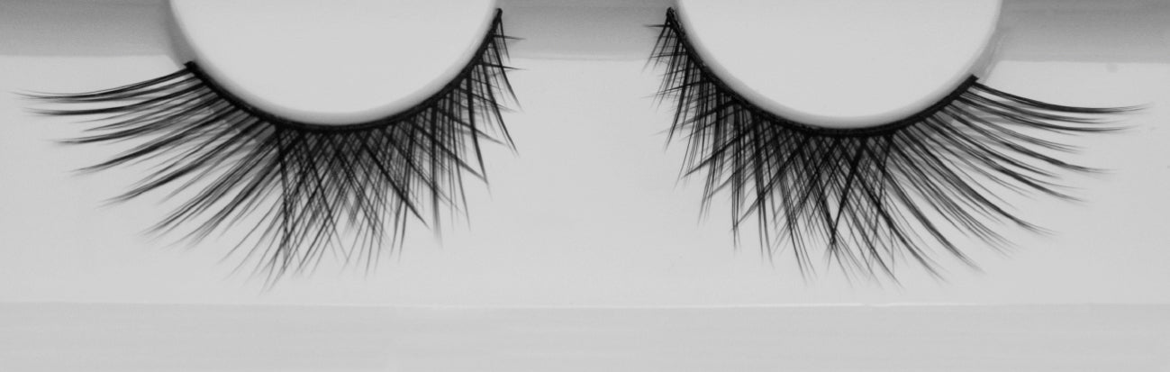 Grimas Wimpern 321 ein Paar